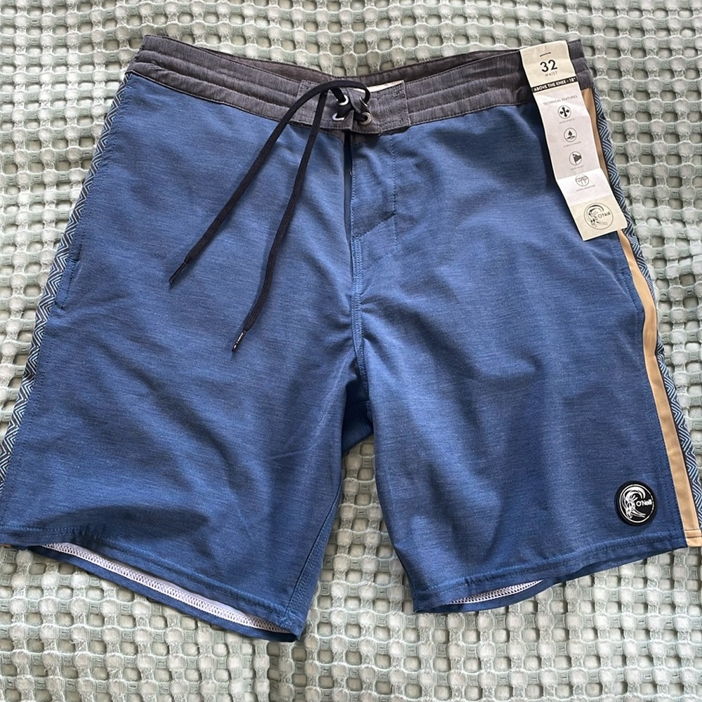 ✨O'Neil O'riginals 18" Board Shorts Size 32 NWT✨